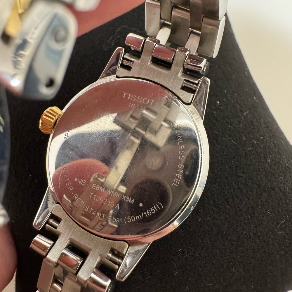 TISSOT CLASSIC DREAM 28MM - Picture 13 of 16